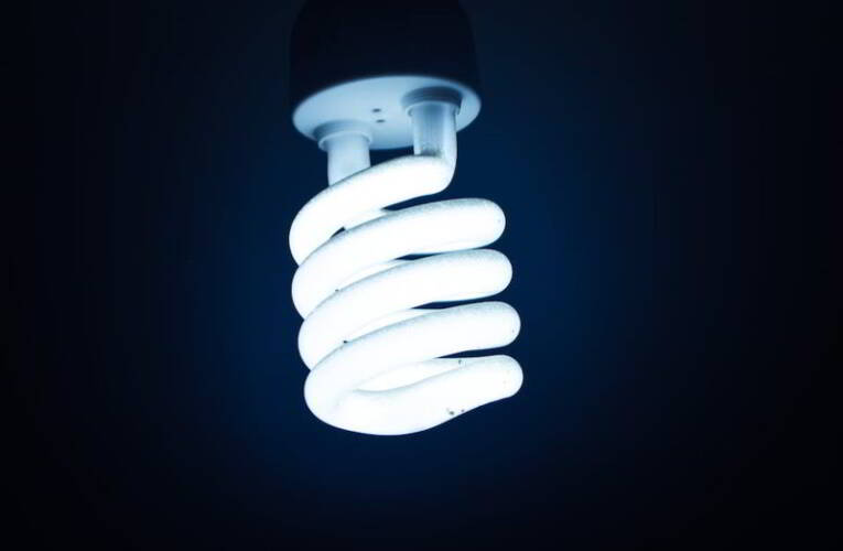 Co to jest żarówka G9 LED i do jakich lamp pasuje?